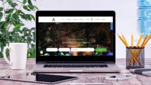 Laptop Mockup